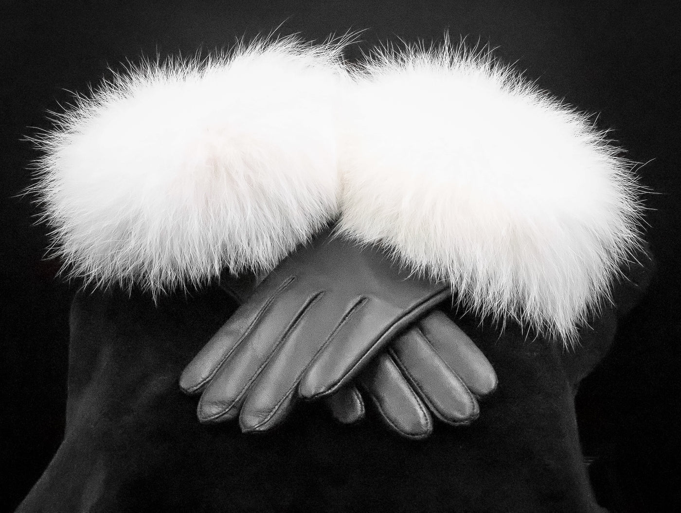 Italian Lamb Leather Gloves with White Fox Trim