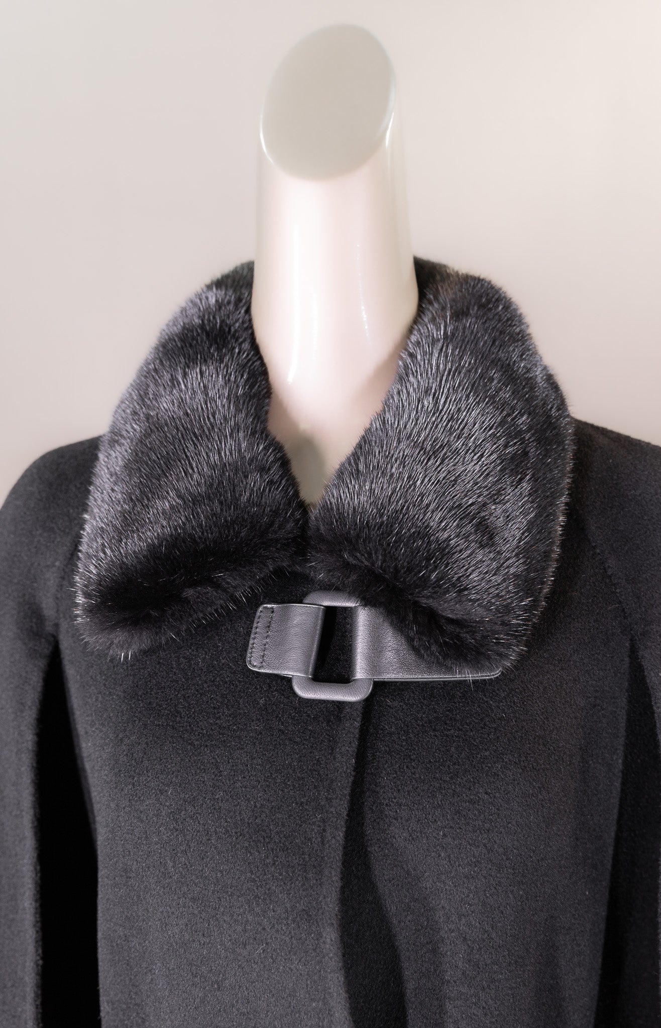 Cashmere Cape with Mink Shirt Collar