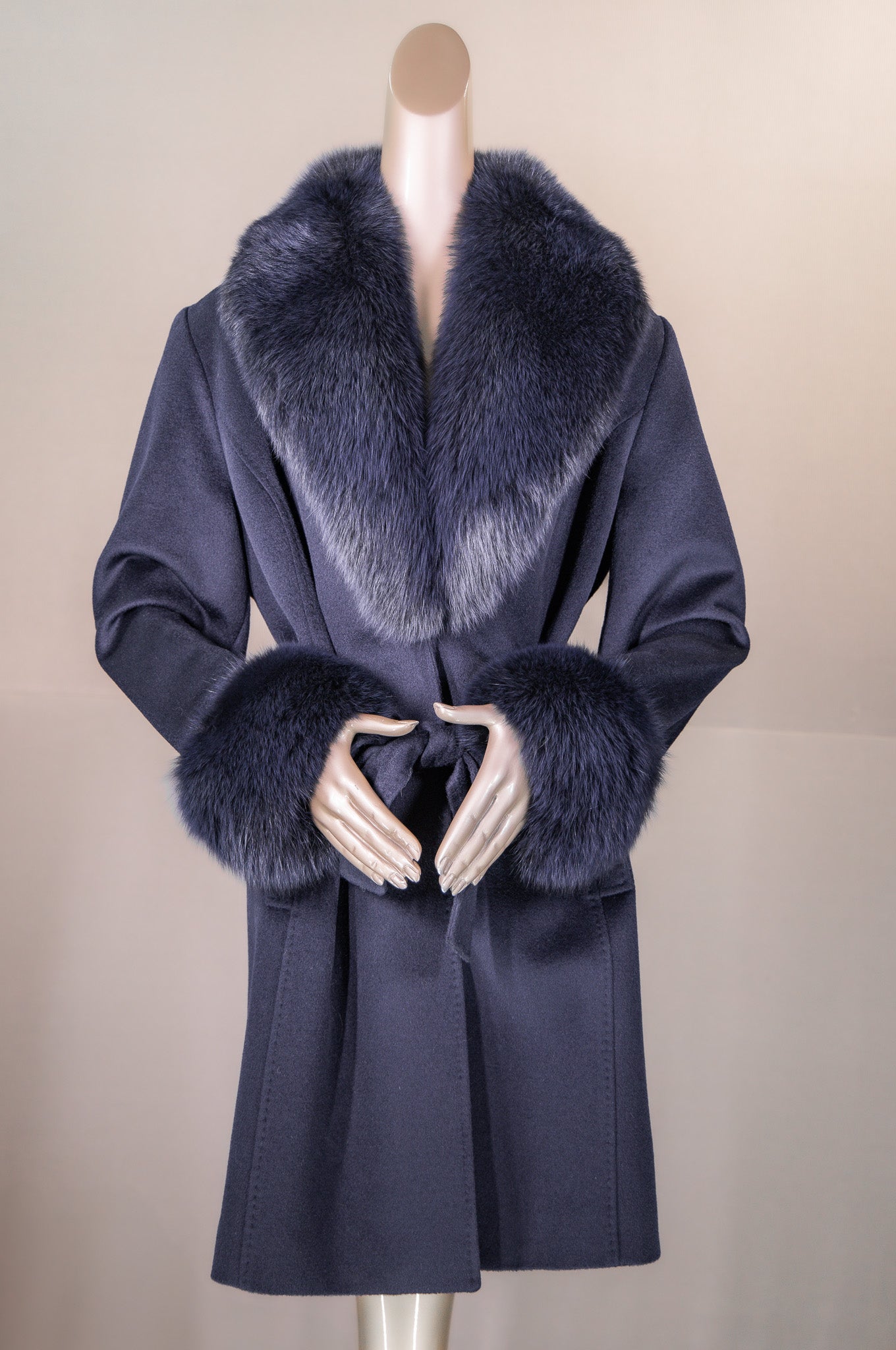 100% Virgin Wool Stroller with Fox Collar