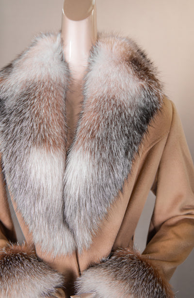 100% Virgin Wool Coat with Natural Crystal Fox