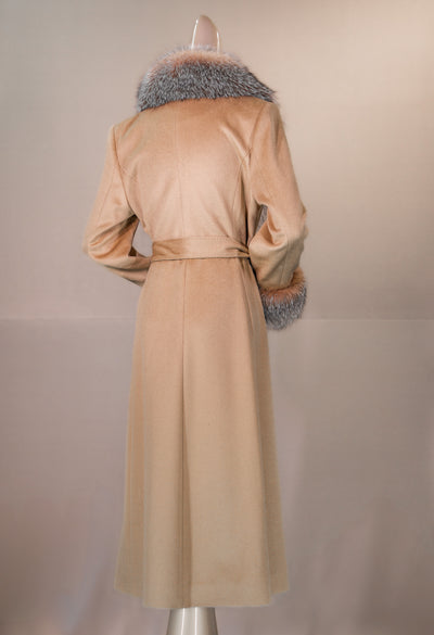 100% Virgin Wool Coat with Natural Crystal Fox