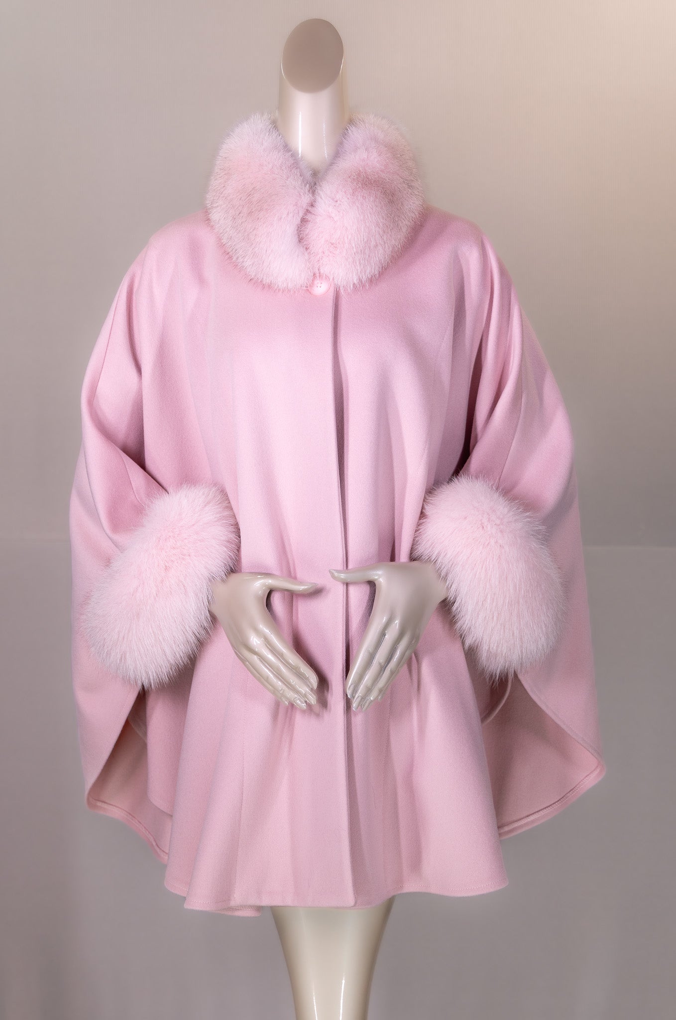 100% Virgin Wool Loro Piana Cape with Fox