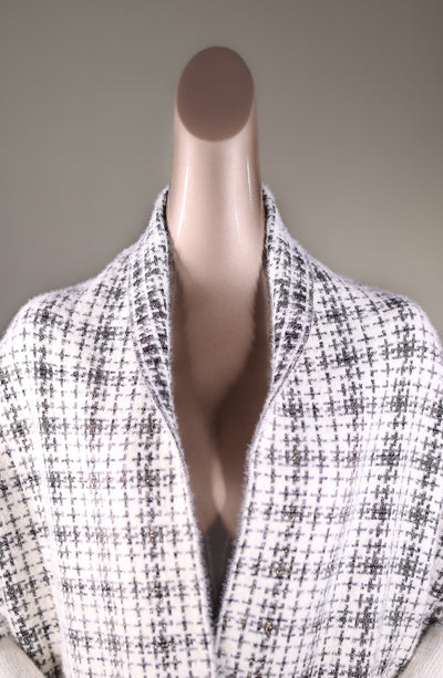 Cross-Patterned Cape with Fox and Cable-Knitted Trimming