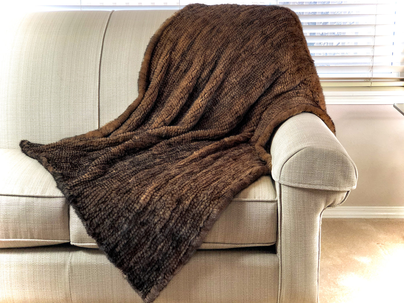 Knitted Natural Mahogany Mink Throw