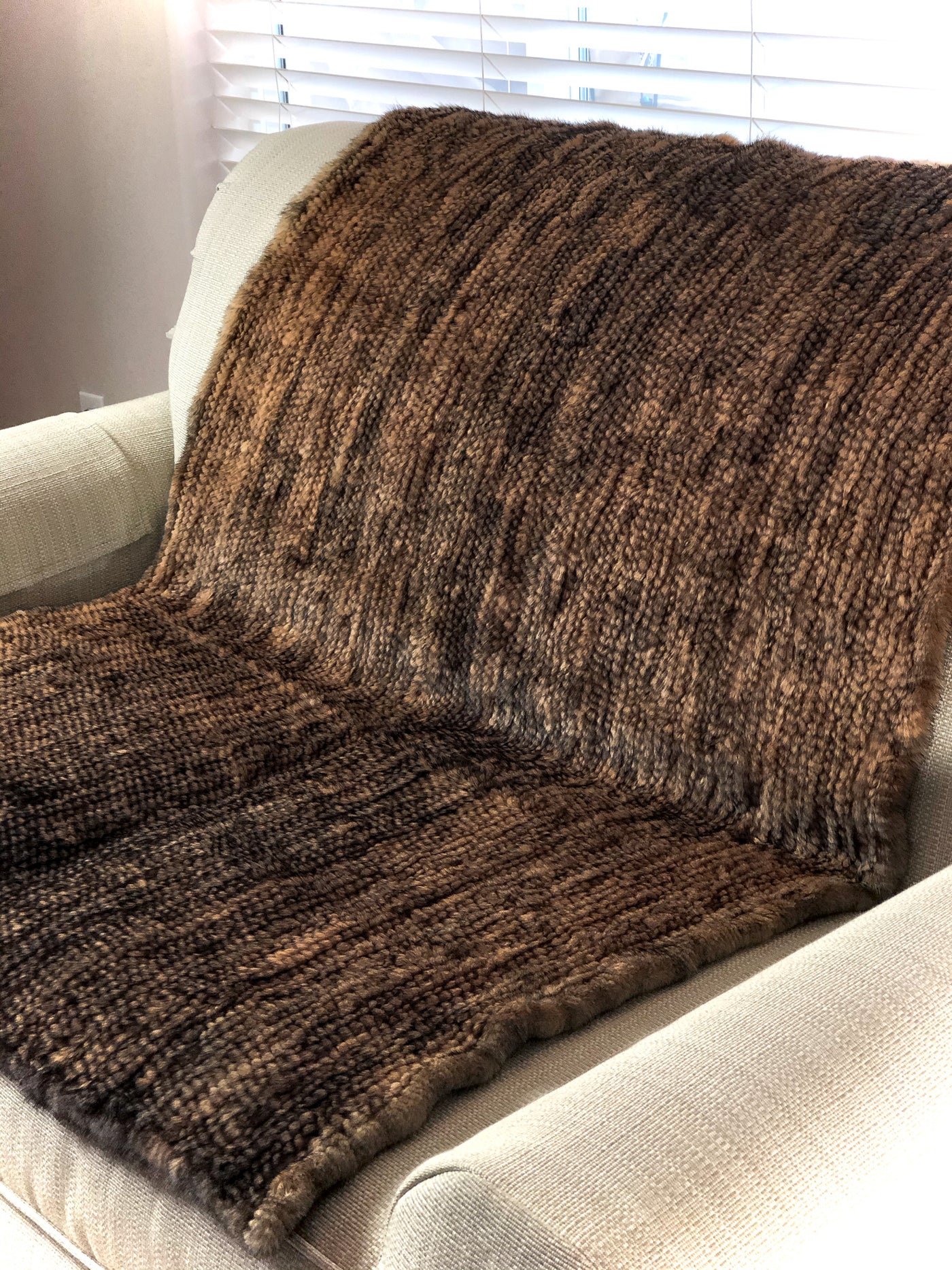 Knitted Natural Mahogany Mink Throw