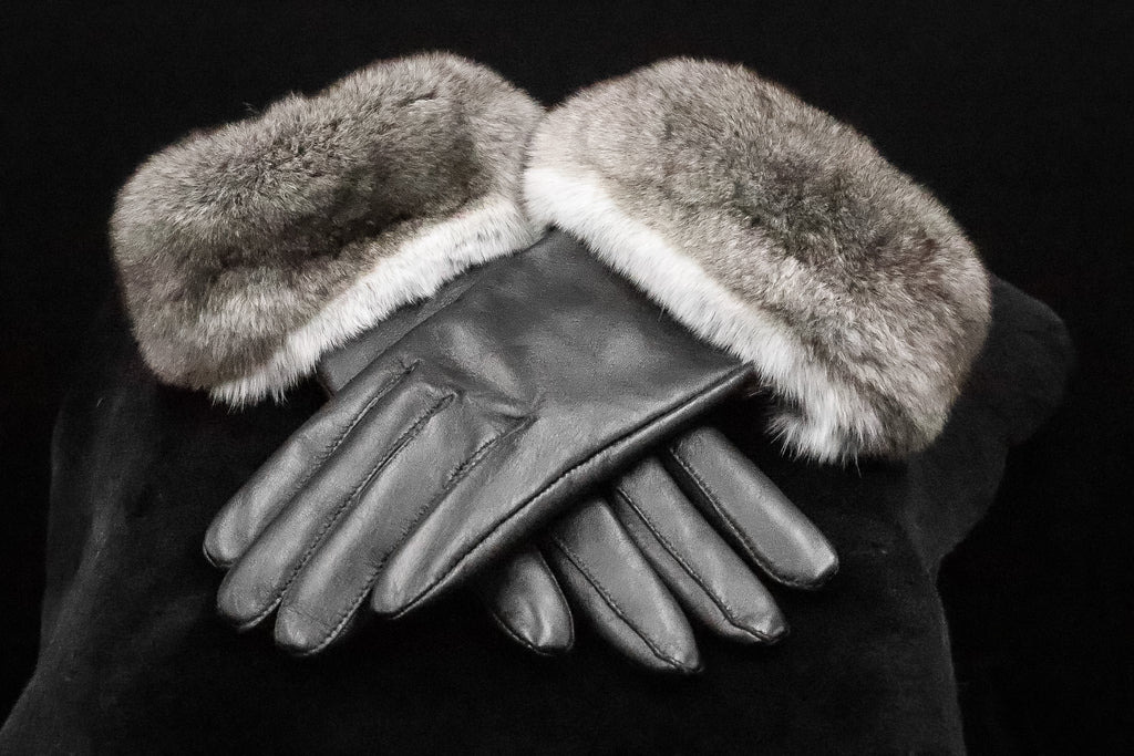 Italian Lamb Leather Gloves with Natural Chinchilla Trim – Alaska