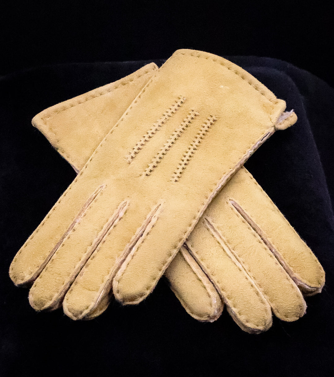 Men's Shearling Sheepskin-Lined Gloves - Main Image
