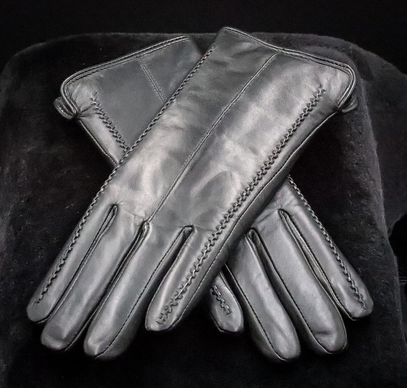 Women's Sheepskin-Lined Italian Lamb Leather Gloves