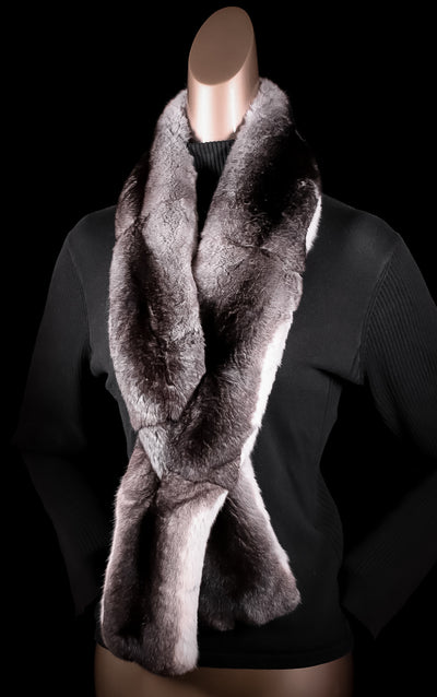 Natural Black Velvet Full-Skin Chinchilla Pull-Through Scarf