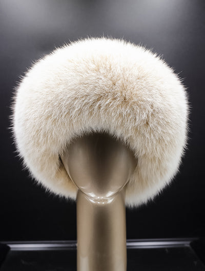Cream-Tone Italian Lamb Leather Hat with Blush Fox Trim