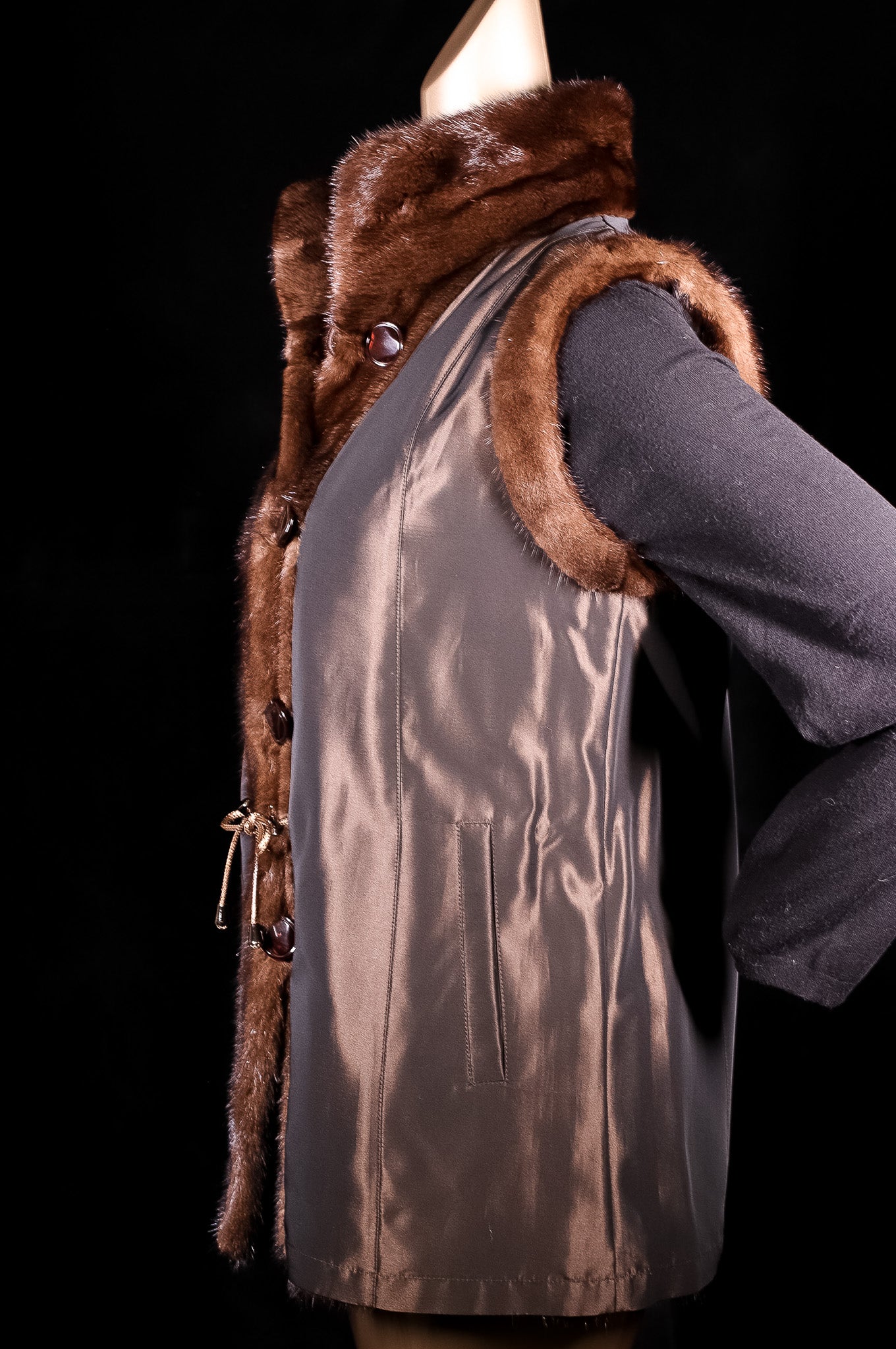 Full-Skin Mahogany Mink Vest Reversible to Taffeta Rainwear