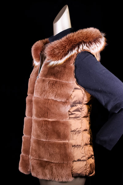 Horizontal-Paneled REX Rabbit Hooded Puffer Vest with Fox Ruff