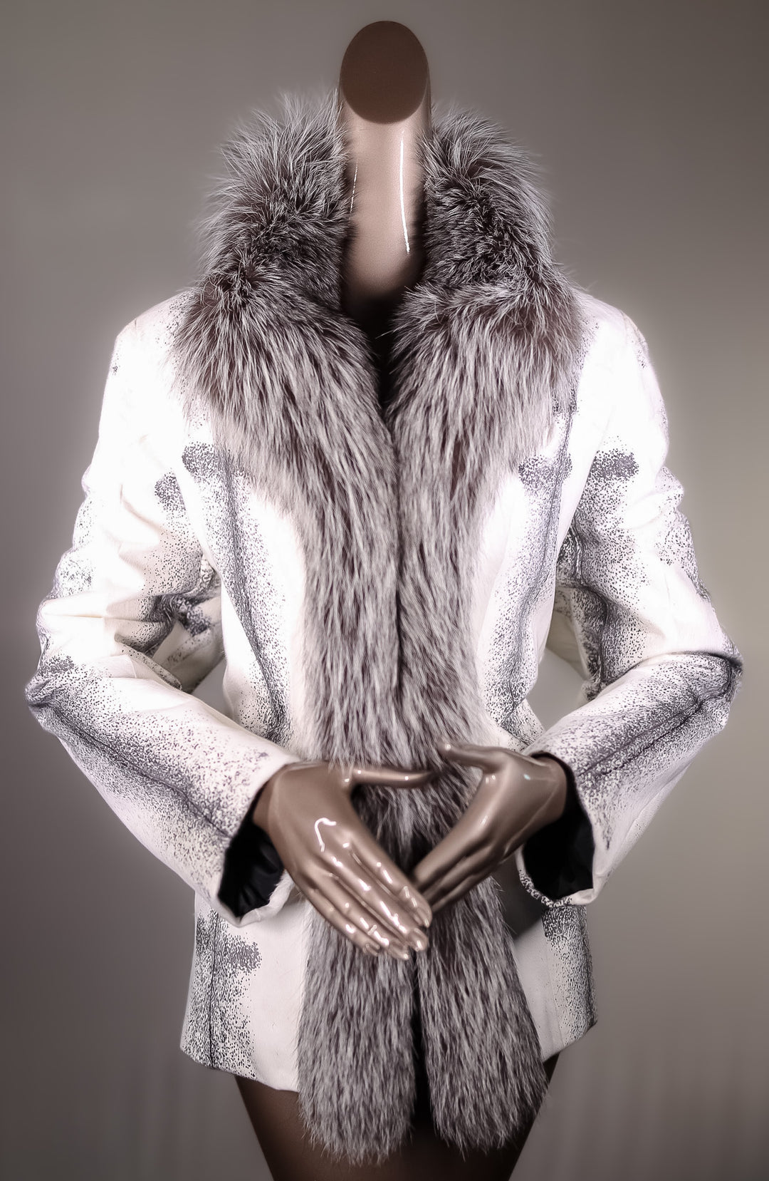 ジャケット・アウター CRUCIFIED FUR COAT ssstein(シュタイン