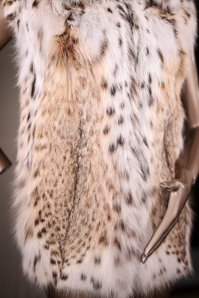 Full-Skin American Lynx Vest with Wing-Tip Collar